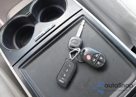 2015 Toyota Sienna Le 8 Passenger from USA, damaged, VIN 5TDKK3DC8FS575171